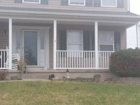 4 Periwinkle Ct, Baltimore, MD 21219