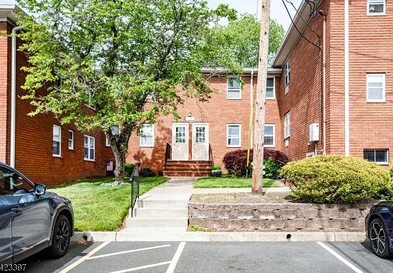 1130 Valley Rd #2B — Photo 35