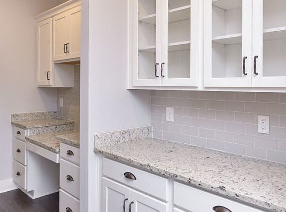 5th image of 250 Caroline Way