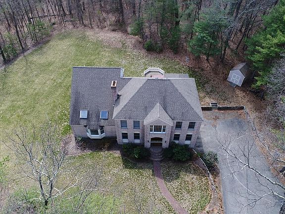 2nd image of 49 Brimstone Ln