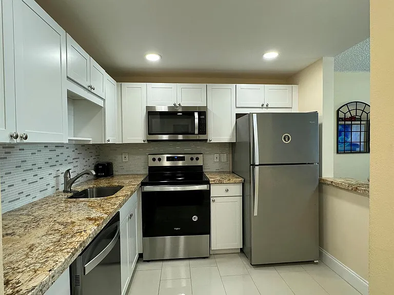 9355 SW 8th St #417 — Photo 10