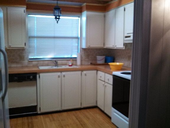 2nd image of 4740 Lakeland Harbor Cir