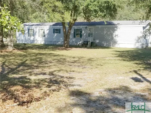 6529 Buchan Rd, Pembroke, GA 31321