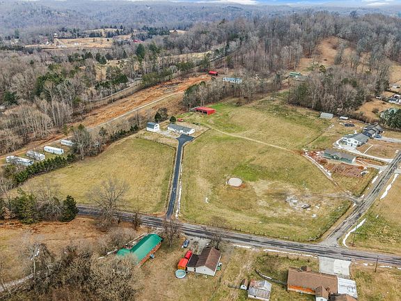8th image of 812 New Clear Branch Rd