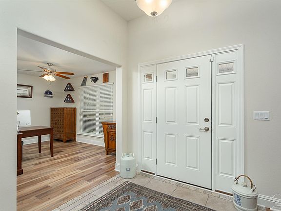 4th image of 6751 Desoto St