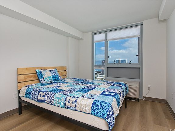 3rd image of 988 Halekauwila St #3603