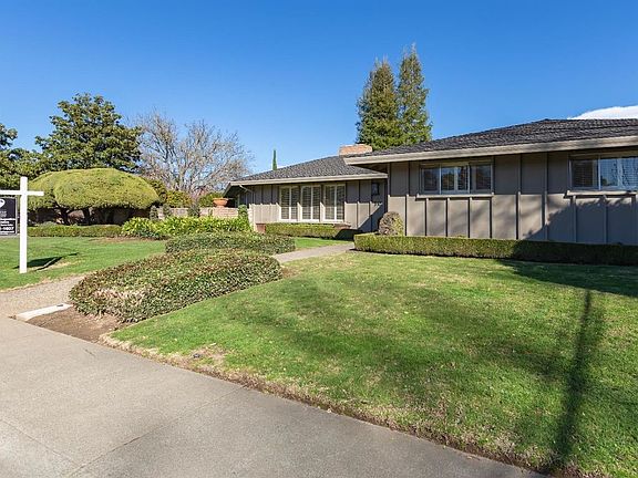 2nd image of 510 Wilhaggin Dr