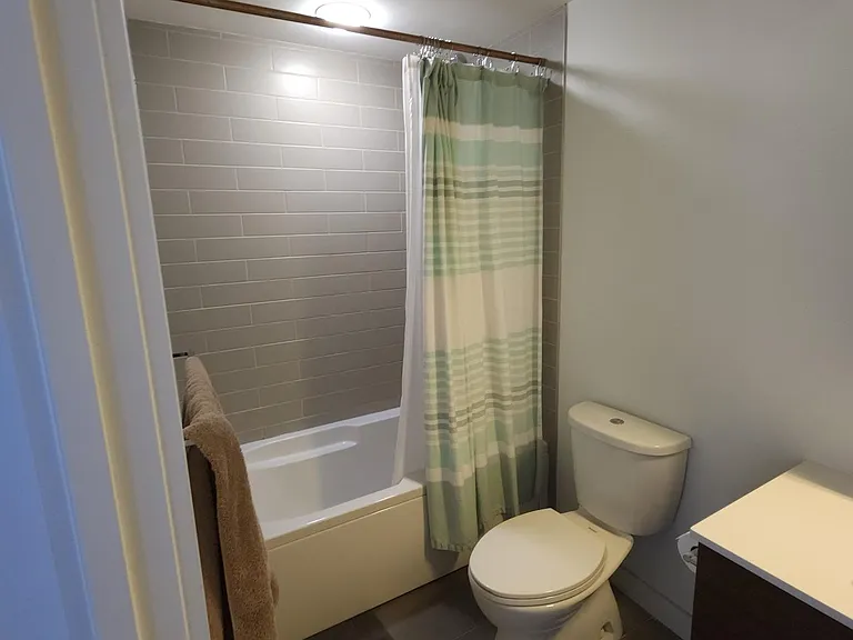 354 Gladstone Ave #411 — Photo 13