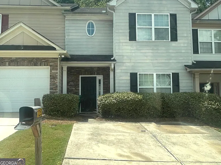 1253 Chinon Point — Photo 1