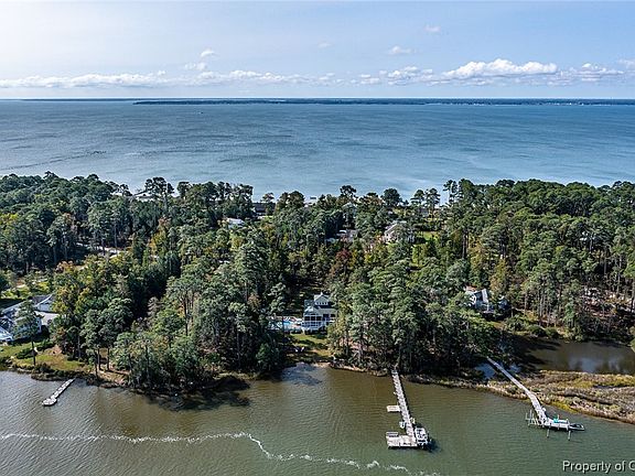 2nd image of 342 Brightwaters Dr