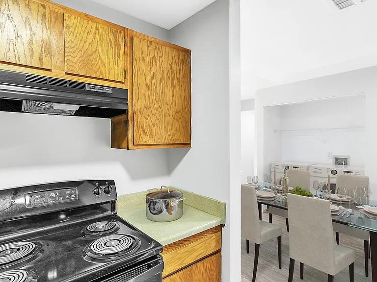 Hamlin Place Estates — Photo 11