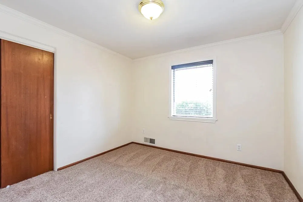 3 bed, 1.5 bath, 1998 sqft, $2,900 — Photo 4