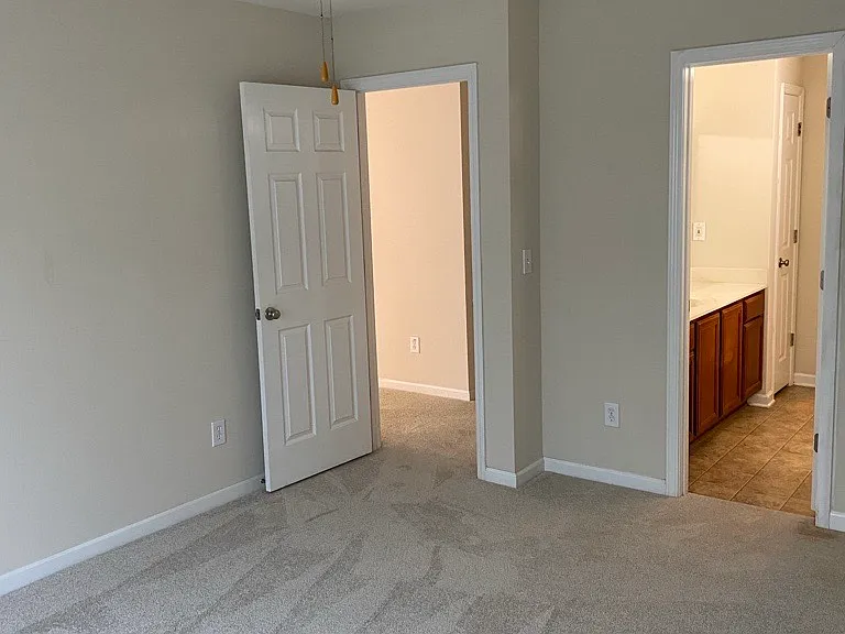 1030 Glencroft Dr #1 — Photo 6