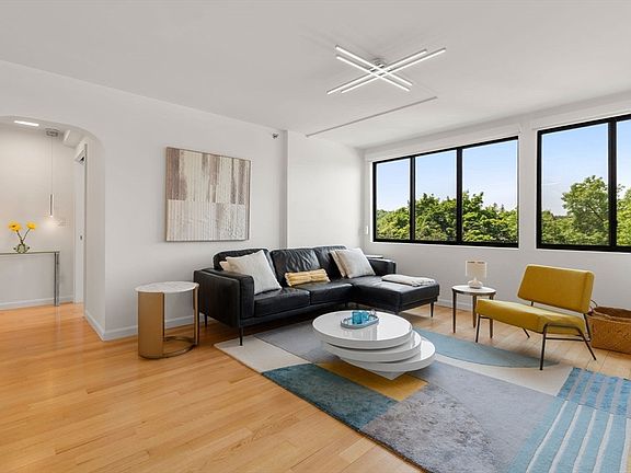 2nd image of 1731 Beacon St APT 508