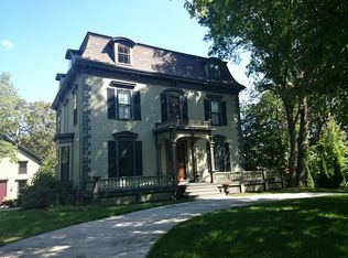 26 Chestnut St, Brookline, MA 02445