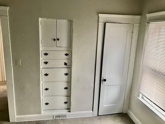 5th image of 1665 Cordova Ave