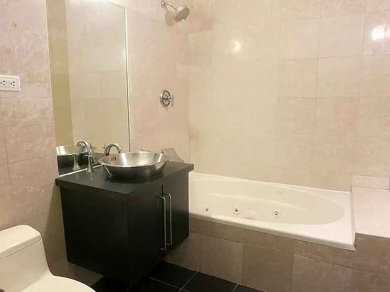 359 15th St #3B — Photo 11