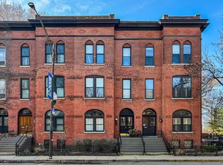 857 W Fullerton Ave, Chicago, IL 60614