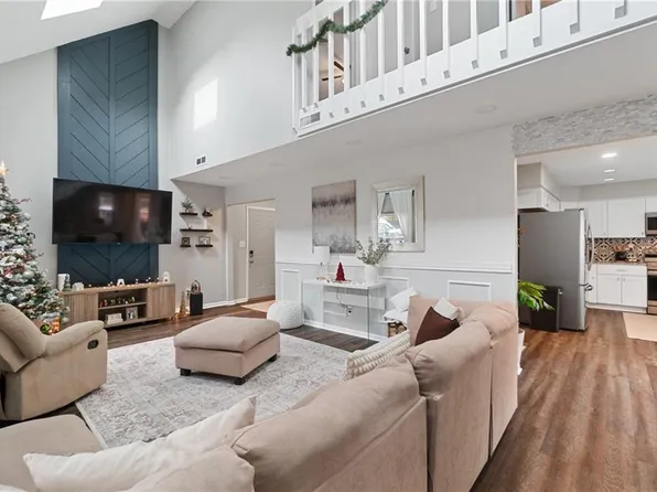 5765 Albright Dr, Virginia Beach, VA 23464