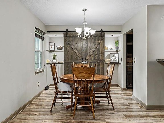 4th image of 14780 Red Rock Dr