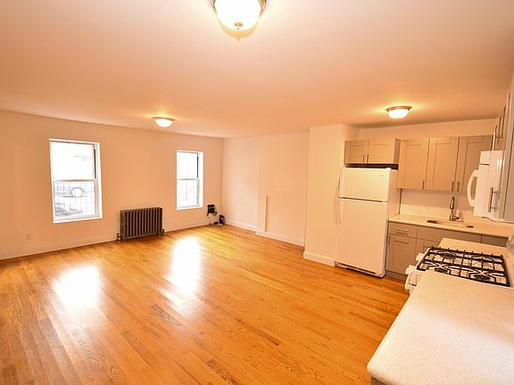 5th image of 73 Cassidy Pl