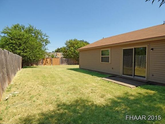2nd image of 2506 Lago Trl