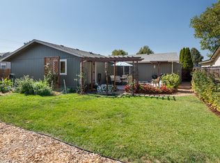 1442 SW 28th St, Redmond, OR 97756