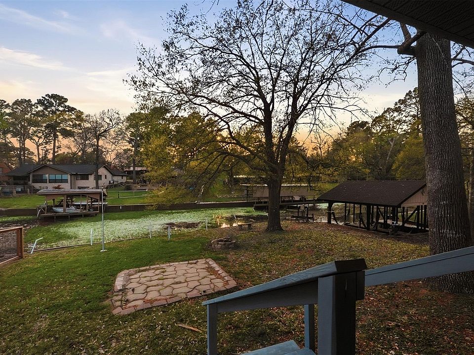1st image of 200 Cove View Dr