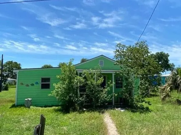 28 N Blackburn Ave, Port Lavaca, TX 77979