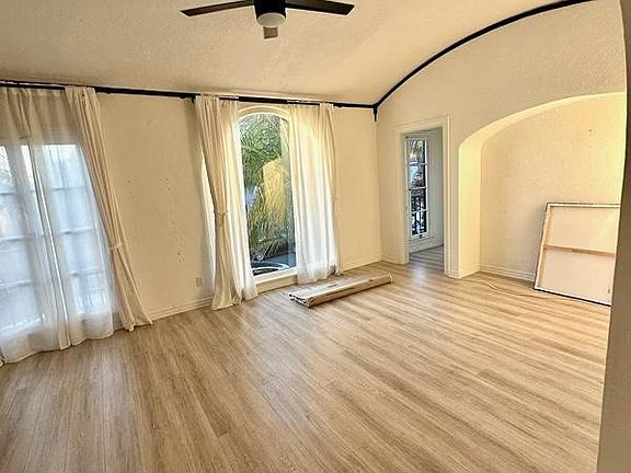 2nd image of 38 Park Ave
