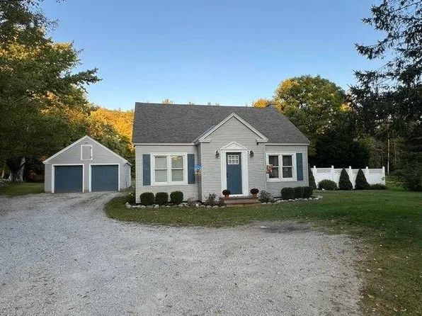 1274 Meadow Lake Drive, Mendon, VT 05701