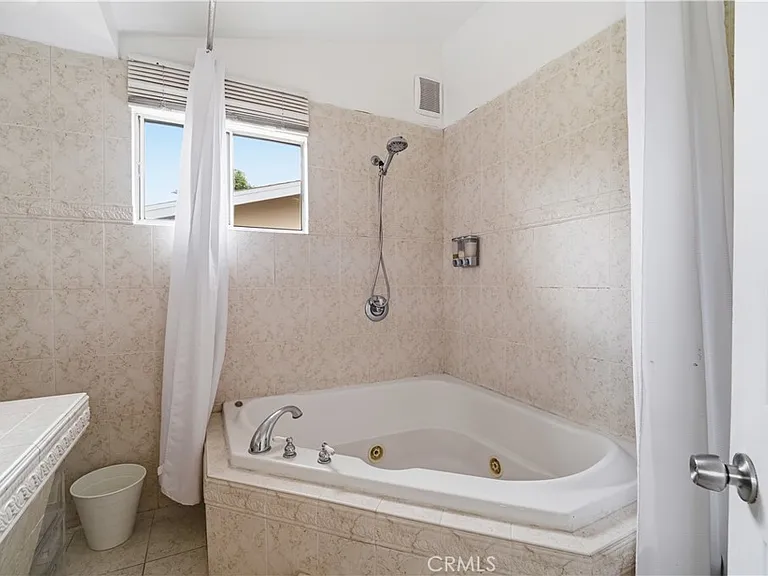 5543 Mason Ave — Photo 22