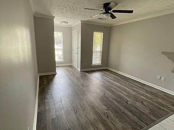 3rd image of 8369 Grand Oak Ct