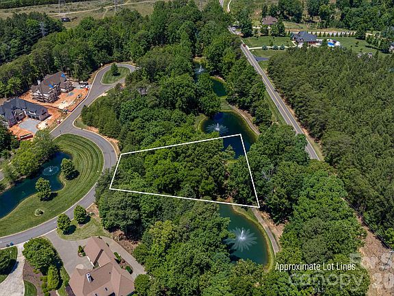 2nd image of 1116 Verdant Ridge Cir