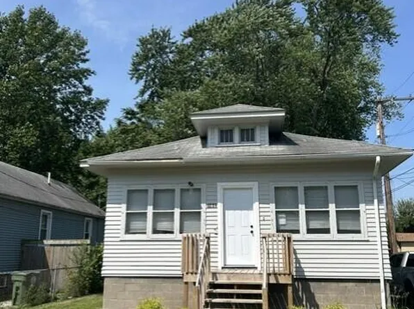 7402 Harrison Ave, Hammond, IN 46324