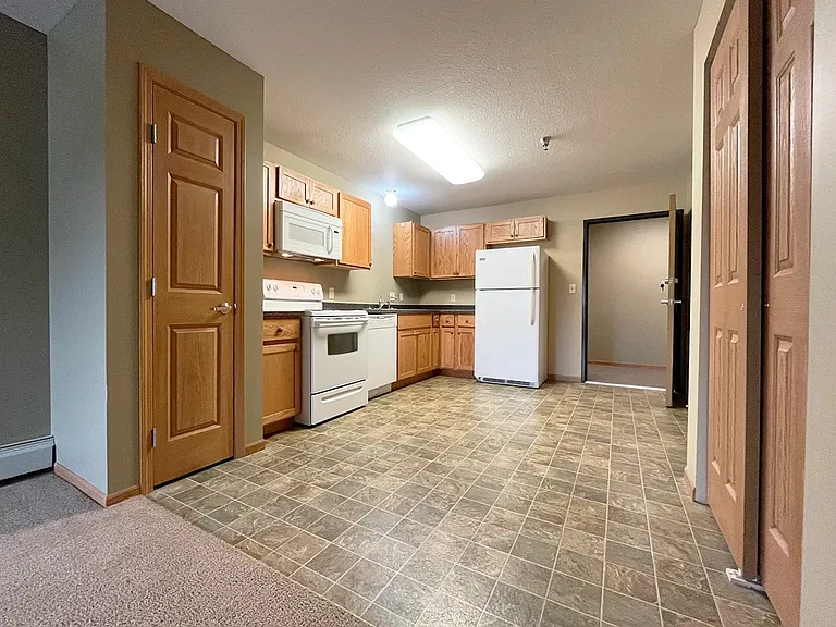 Ashley Estates — Photo 11