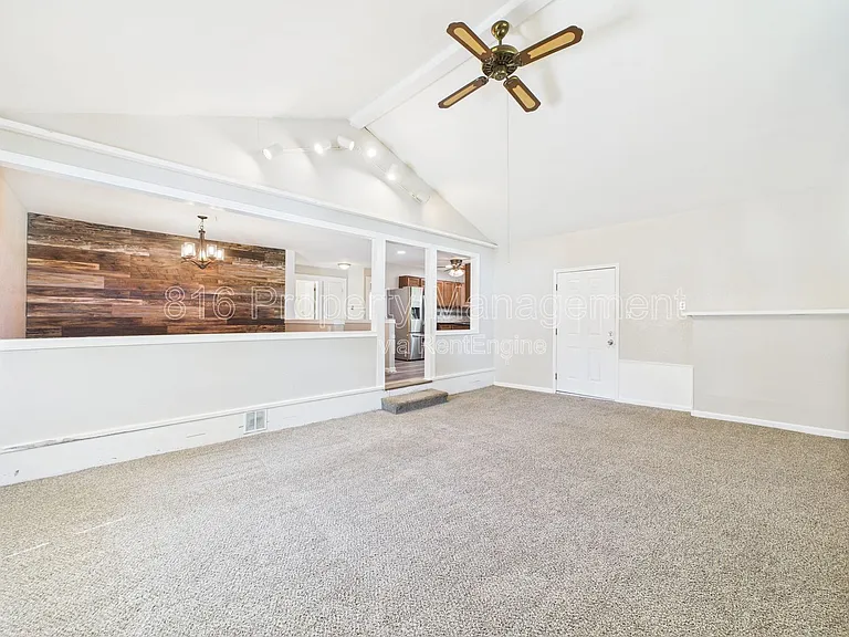 4321 N Lister Ave — Photo 3