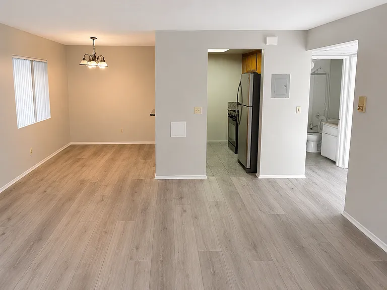 7138 Greeley St — Photo 6