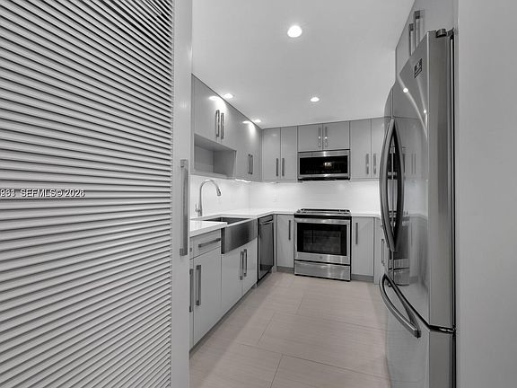 5th image of 600 Biltmore Way APT 618