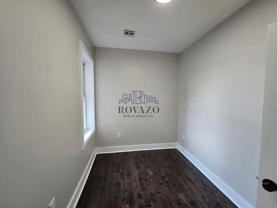 2 Bedrooms at 190 N Park St #10, East Orange NJ — photo 4