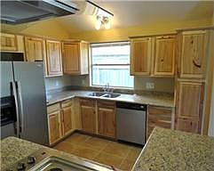 5th image of 15610 Pebble Lake Dr