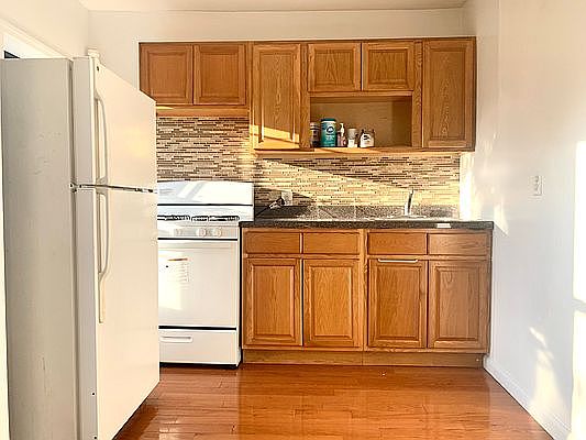 1st image of 52 Rogers Ave #Top