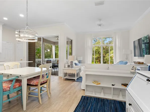 1235 Winding Oaks Cir E APT 506, Vero Beach, FL 32963