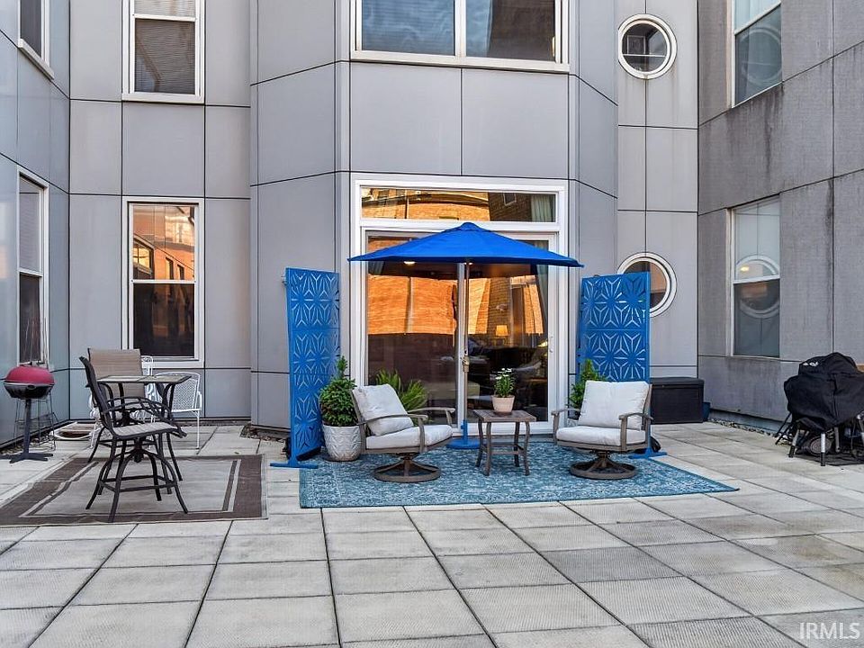 1st image of 113 W Wayne St APT 212