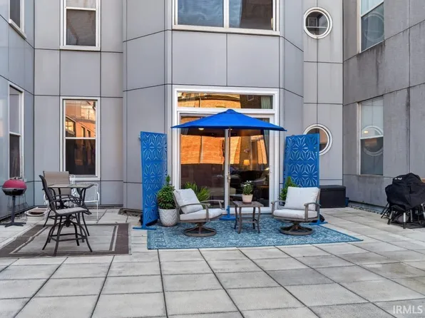 113 W Wayne St APT 212, Fort Wayne, IN 46802