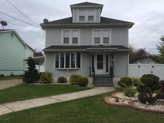 2nd image of 184 Owen St