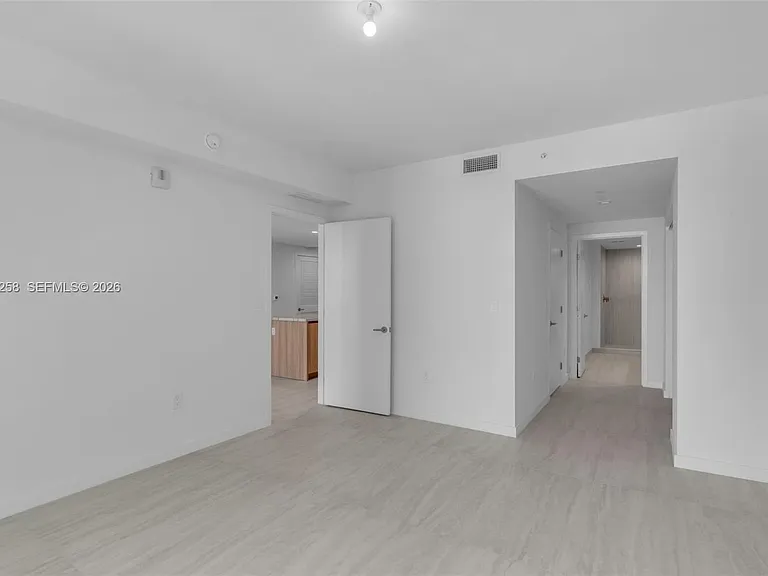 77 SE 5th St #Penthouse 03 — Photo 18