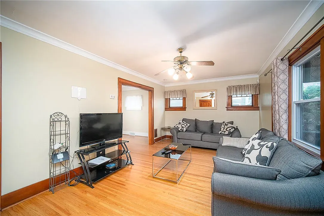 4 bed, 1.5 bath, 1700 sqft, $675 — Photo 4