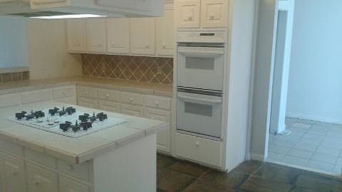 5th image of 1408 Gravatt Ln