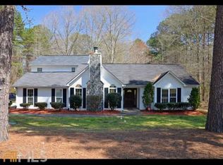 110 Estate Dr, Sharpsburg, GA 30277